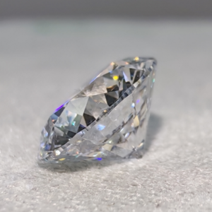 Laboratorni diamant