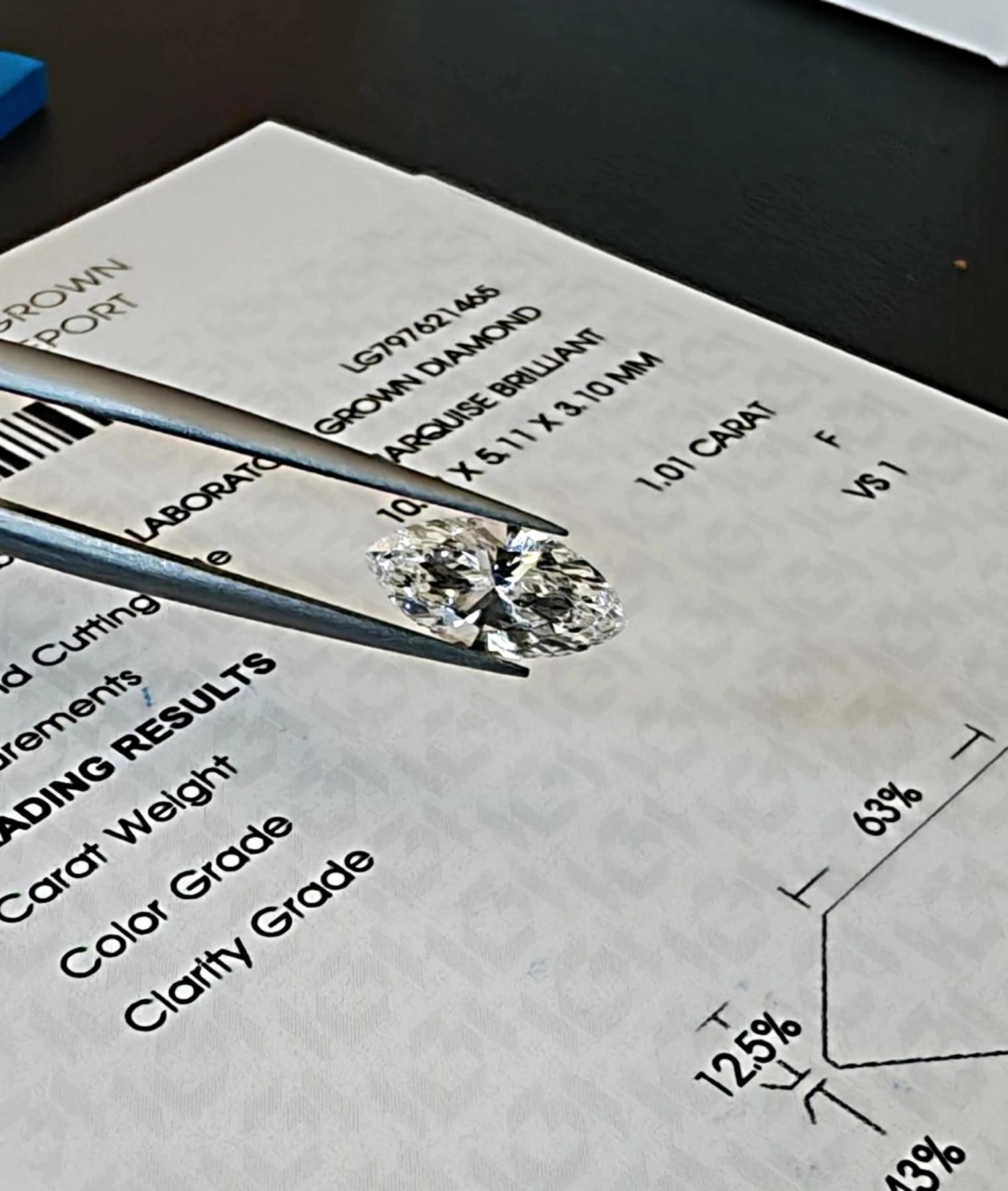 Markýza laboratorní diamant